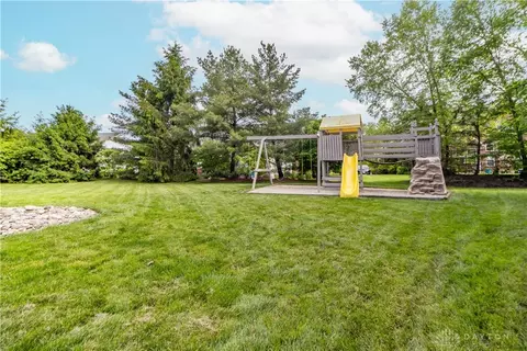 Exterior - 1356 Tecumseh Dr, Maineville, OH 45039 photo 7 of 9