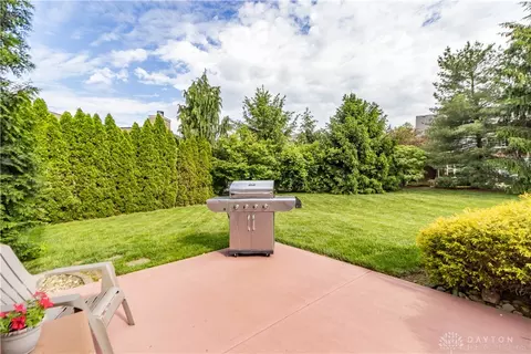 Exterior - 1356 Tecumseh Dr, Maineville, OH 45039 photo 6 of 9