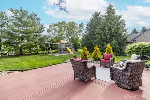 Exterior - 1356 Tecumseh Dr, Maineville, OH 45039 photo 4 of 9