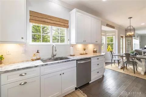 Kitchen - 1356 Tecumseh Dr, Maineville, OH 45039 photo 5 of 5