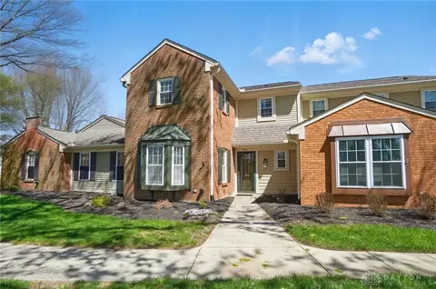 7762 Mcewen Rd, Washington Township, OH 45459