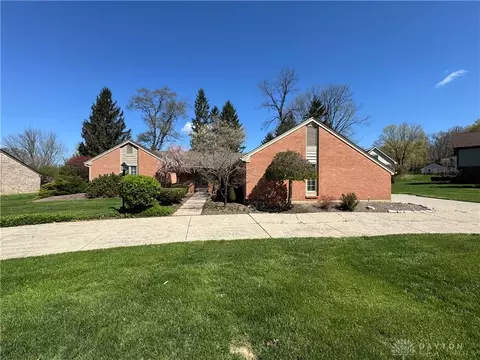 483 Timberlea Trl, Dayton, OH 45429