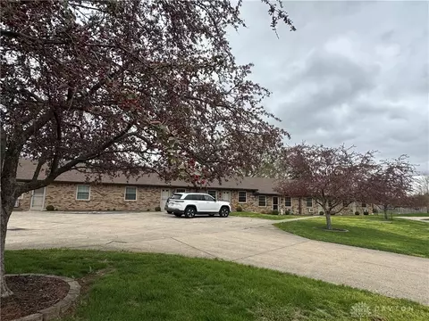 1201 Todd Ln, Troy, OH 45373