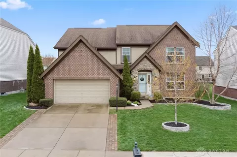 275 Clearsprings Dr, Springboro, OH 45066