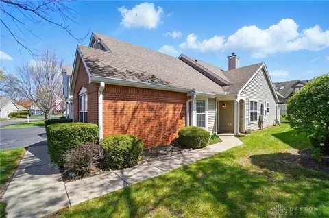 6806 Cedar Cove Dr, Centerville, OH 45459