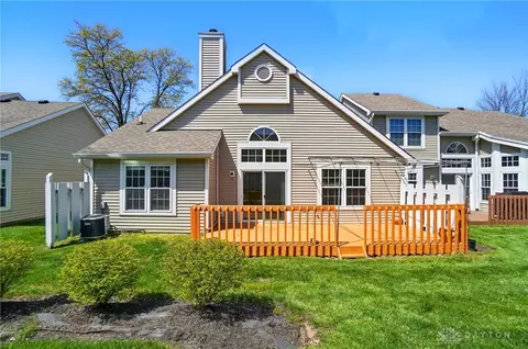 Exterior - 6806 Cedar Cove Dr, Centerville, OH 45459 photo 2 of 3