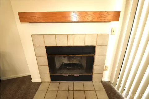 Living - 158 Queens Xing, Centerville, OH 45458 photo 3 of 5