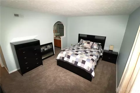 Bedroom - 158 Queens Xing, Centerville, OH 45458 photo 3 of 4