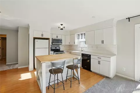 Kitchen - 80 Clearview Dr, Springboro, OH 45066 photo 1 of 4