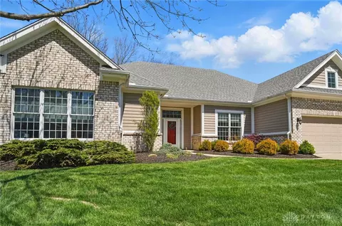 1243 Forest Walk Dr, Centerville, OH 45459 photo 2