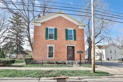 301 E Silver St, Lebanon, OH 45036
