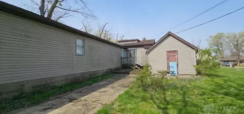 Exterior - 305 S Ada Doty St, Gratis, OH 45330 photo 4 of 4