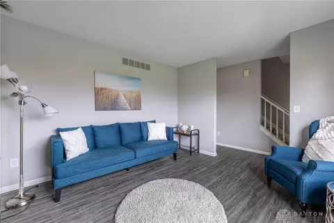 Living - 11488 Newgate Ln, Forest Park, OH 45240 photo 2 of 3