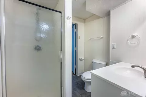Bath - 11488 Newgate Ln, Forest Park, OH 45240 photo 4 of 4