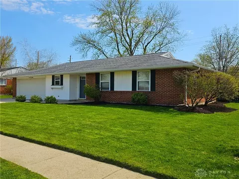 7618 Stonecrest Dr, Dayton, OH 45424