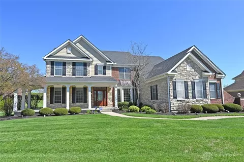 4960 Chestnut Hill Dr, Mason, OH 45040