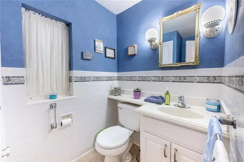 Bath - 417 Chatham Dr, Kettering, OH 45429 photo 1 of 4