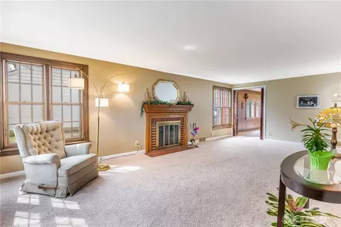 Living - 417 Chatham Dr, Kettering, OH 45429 photo 1 of 5