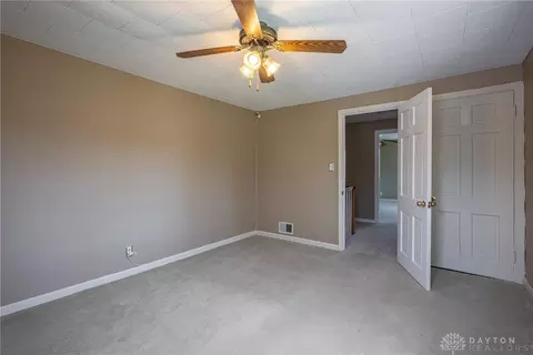 Bedroom - 417 Chatham Dr, Kettering, OH 45429 photo 2 of 9