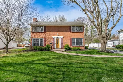 Exterior - 417 Chatham Dr, Kettering, OH 45429 photo 11 of 14