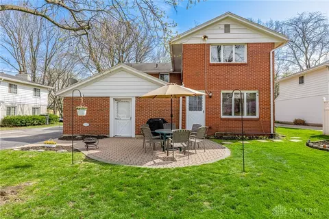 Exterior - 417 Chatham Dr, Kettering, OH 45429 photo 9 of 14