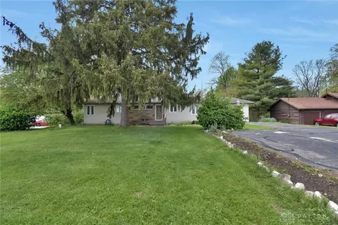 2155 Selma Rd, Springfield, OH 45505