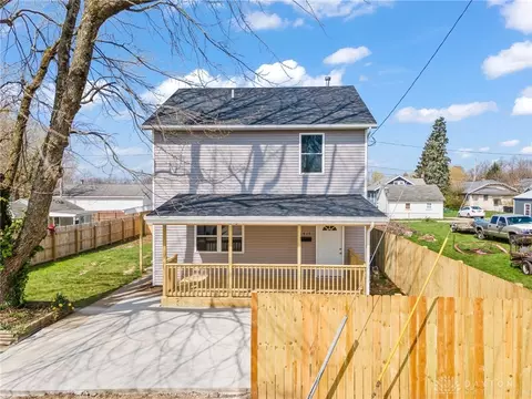 1517 Parker St, Springfield, OH 45503