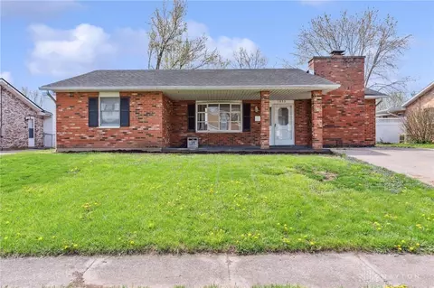 1853 Pueblo Dr, Xenia, OH 45385