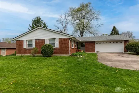 275 Bethel Rd, Centerville, OH 45458