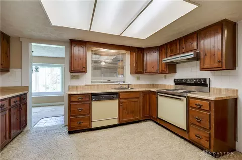 7758 Normandy Ln, Centerville, OH 45459 photo 10