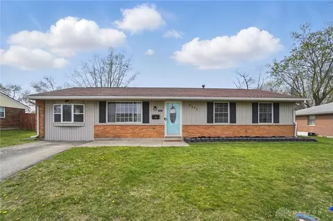 7131 Castlecrest Dr, Dayton, OH 45424