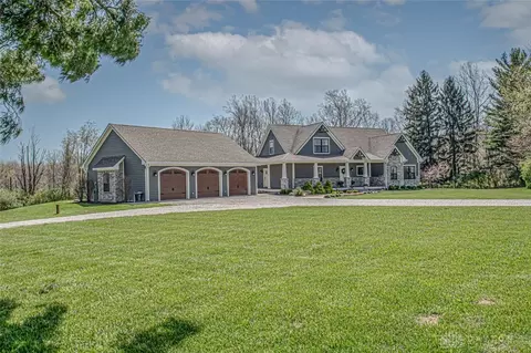 2134 Elam Rd, Xenia, OH 45385