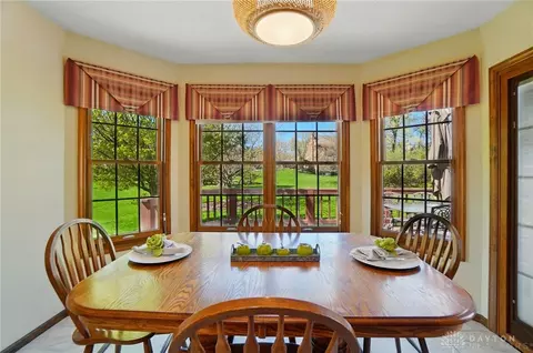 Dining - 2241 Briggs Rd, Centerville, OH 45459 photo 4 of 6