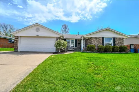 7225 Claybeck Dr, Huber Heights, OH 45424