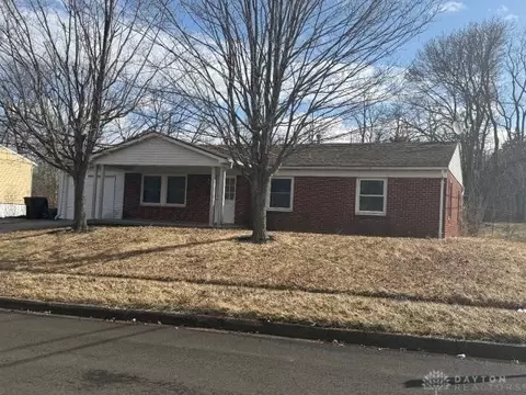 18 Patrick St, Dayton, OH 45426