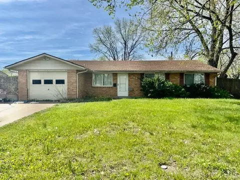 7113 Brandt Pike, Dayton, OH 45424