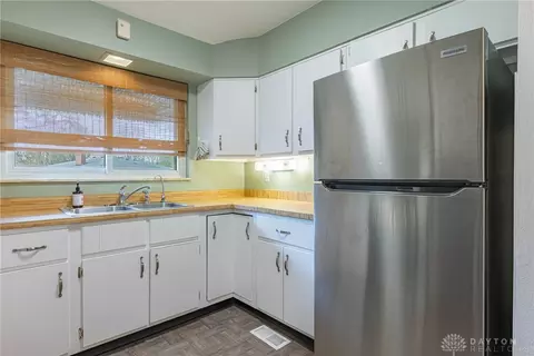 3512 Glaser Dr, Kettering, OH 45429 photo 10