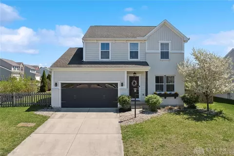 174 Sandelwood St, Springboro, OH 45066