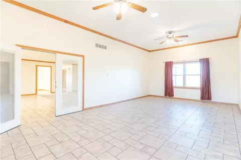 Living - 1898 Creekside Ct, Sidney, OH 45365 photo 8 of 10