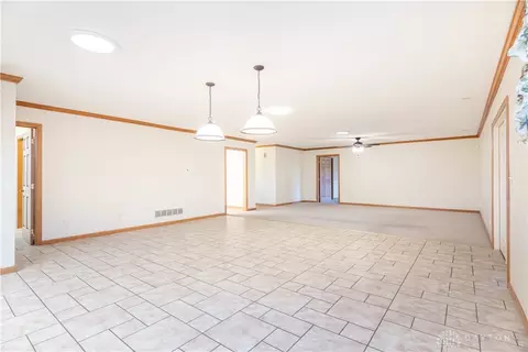 Living - 1898 Creekside Ct, Sidney, OH 45365 photo 5 of 10