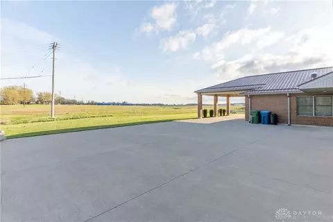 Exterior - 1898 Creekside Ct, Sidney, OH 45365 photo 7 of 10
