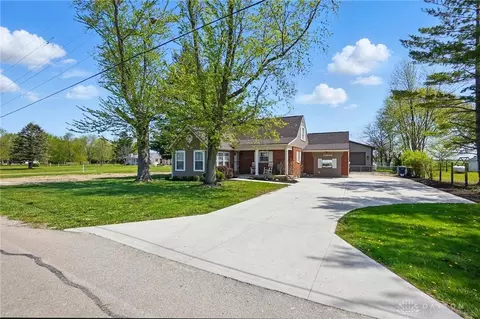 11600 Pansing Rd, Brookville, OH 45309