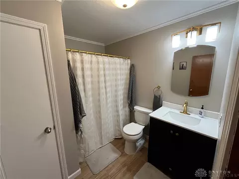 Bath - 5585 W Ridgewood Rd, Springfield, OH 45503 photo 1 of 5