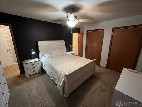 Bedroom - 5585 W Ridgewood Rd, Springfield, OH 45503 photo 2 of 7
