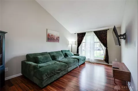 Living - 1013 Millerton Dr, Dayton, OH 45459 photo 1 of 3