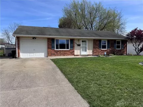 3026 Vineyard St, Springfield, OH 45503