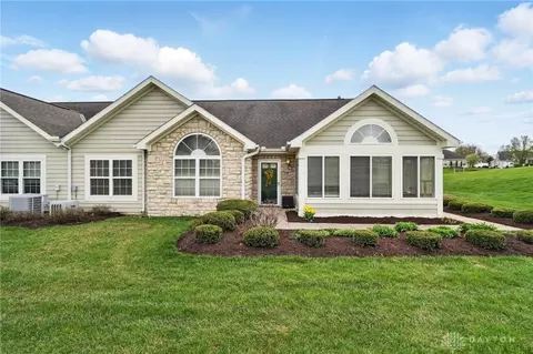 5186 Crescent Ridge Dr, Clayton, OH 45315