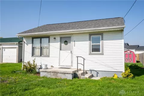 4909 Miami Shores Dr, Moraine, OH 45439