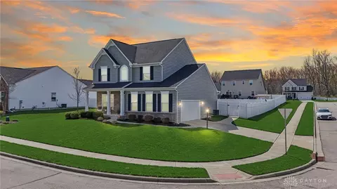 73 Cascade Dr, Fairborn, OH 45324