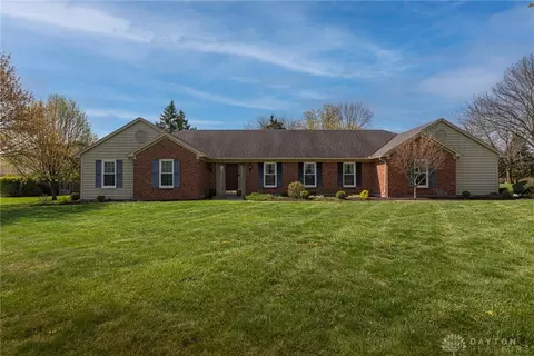 2150 Vienna Pkwy, Dayton, OH 45459
